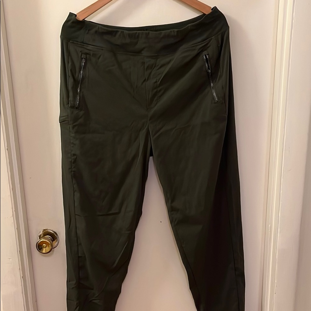 Athleta Green Chinos Comfortable Tapered Fit
